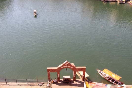 Ghat, River Narmada, Omkareshwar, Madhya Pradesh, India
