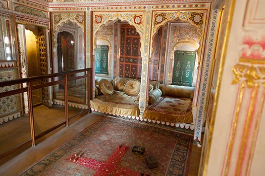 Hall, Nathmal Ki Haveli, Jaisalmer, Rajasthan, India