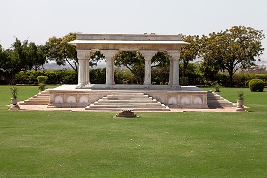 Umaid Bhavan Palace Hotel Gardens, Jodhpur, Rajasthan, India