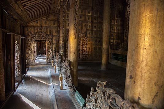 Shwe Kyaung Monastery, Mandalay, Myanmar