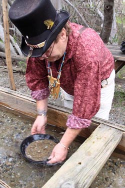Gold Panning, Marshall Gold Discovery Park, Coloma, California, USA