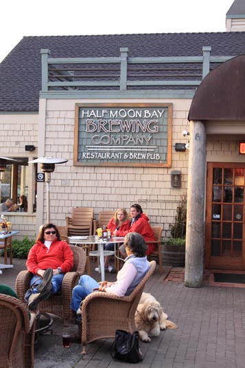 Half Moon Bay Brewery, Pillar Point Harbor, Princeton-by-the-Sea, California, USA