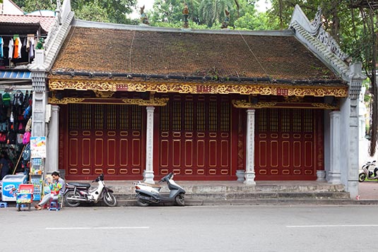 Hoan Kiem Lake, Old Quarter, Hanoi, Vietnam